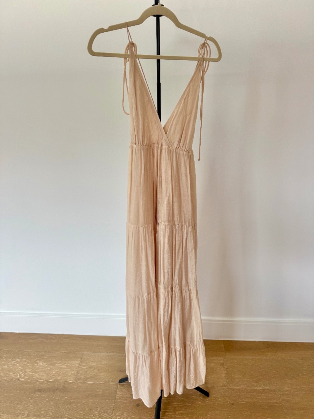 Flowy Maxi Dress Slightly Silky Finish Blush/Champagne S